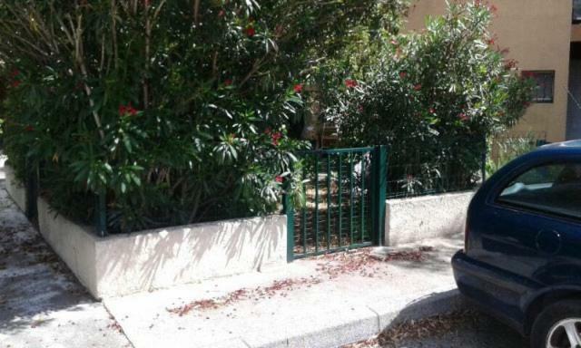 Joli Studio Avec Jardinet أفينيون المظهر الخارجي الصورة